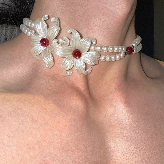 From Baroque to Punk: The Rise of Maximalist Necklaces in Modern Fashion